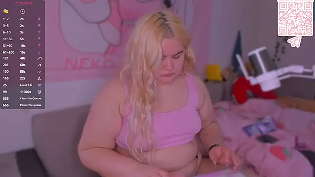 Freakcute  online show from 6, 2, 2026