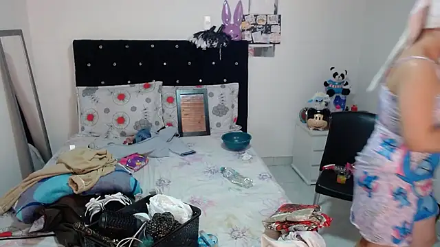 Snapshot of soniafuckboobs chatting on 29, 4, 2026 soniafuckboobs online show from 29, 4, 2026