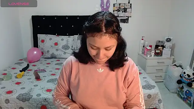 soniafuckboobs online show from 17, 4, 2026