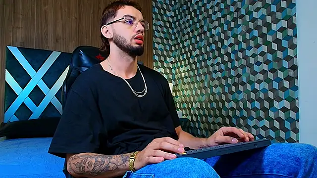 Michael magno online show from 15, 10, 2025