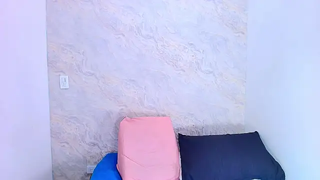 Snapshot of sofi_balvin chatting on 25, 2, 2025 sofi balvin online show from 25, 2, 2025