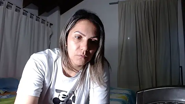 Chantal hott online show from 28, 10, 2025