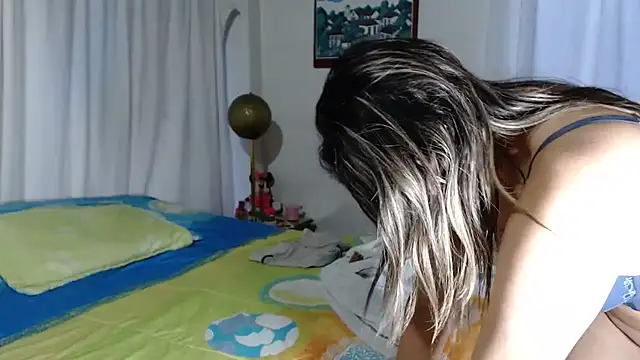 Chantal hott online show from 12, 11, 2025