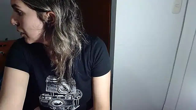 Chantal hott online show from 8, 11, 2025