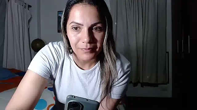 Chantal hott online show from 27, 10, 2025