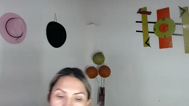 Chantal hott online show from 21, 4, 2026