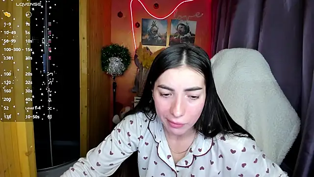 Fiery Brunette  online show from 21, 12, 2025