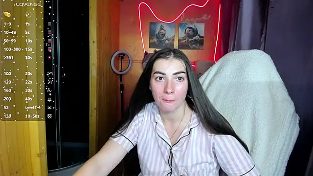 Fiery Brunette  online show from 11, 10, 2025