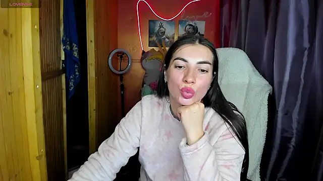 Fiery Brunette  online show from 2, 3, 2026