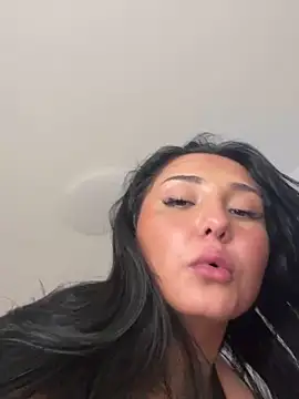 Snapshot of Coco-Love chatting on 24, 2, 2025 Coco-Love online show from 24, 2, 2025