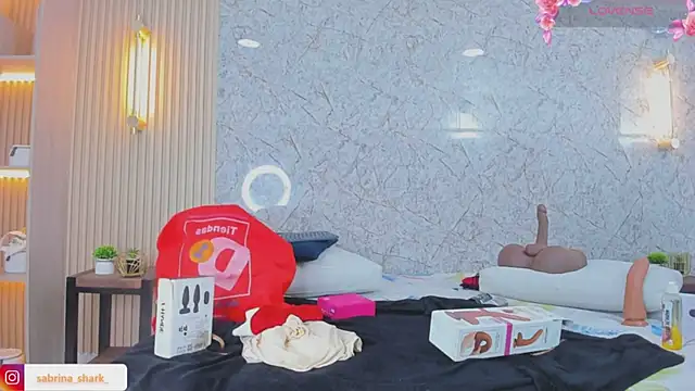 sabrina shark  online show from 4, 12, 2025