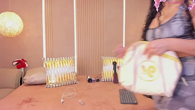 sabrina shark  online show from 5, 3, 2026