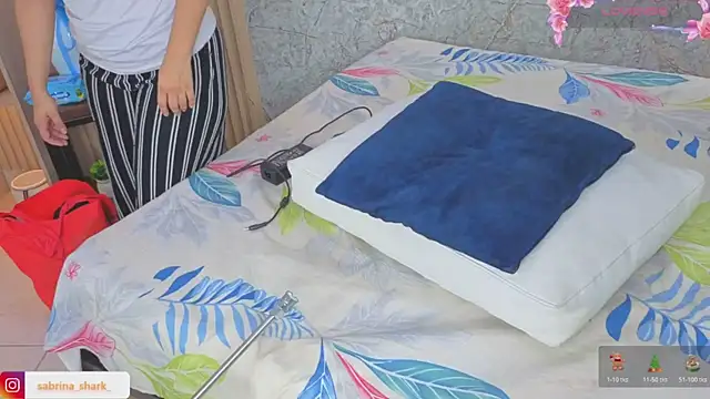 sabrina shark  online show from 19, 12, 2025