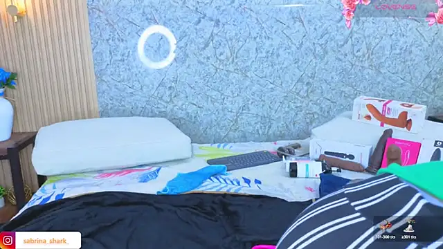 sabrina shark  online show from 17, 12, 2025