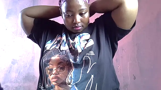 Snapshot of JUICYASSxxx chatting on 17, 12, 2025 JUICYASSxxx online show from 17, 12, 2025