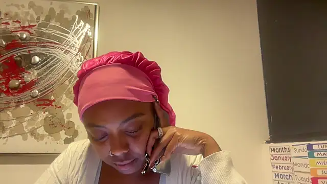 Snapshot of ChocolateCakeQueen chatting on 20, 11, 2025 ChocolateCakeQueen online show from 20, 11, 2025