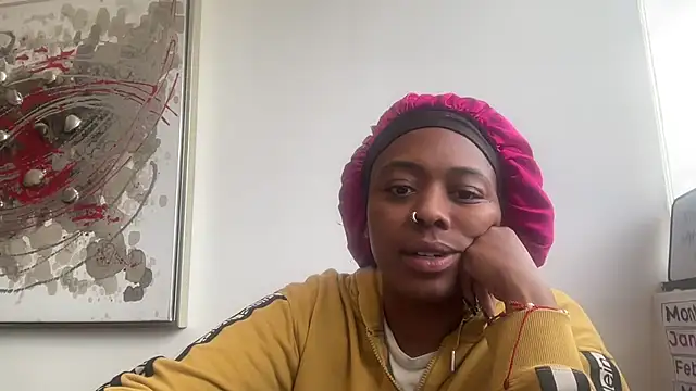 Snapshot of ChocolateCakeQueen chatting on 26, 11, 2025 ChocolateCakeQueen online show from 26, 11, 2025