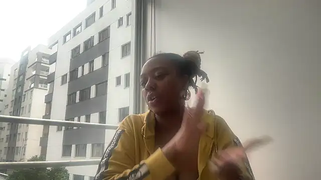 ChocolateCakeQueen online show from 9, 1, 2026