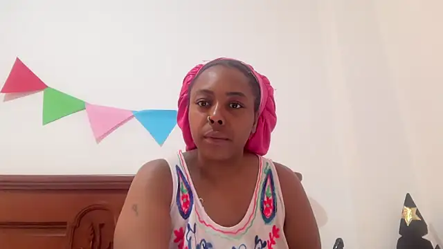 Snapshot of ChocolateCakeQueen chatting on 22, 10, 2025 ChocolateCakeQueen online show from 22, 10, 2025