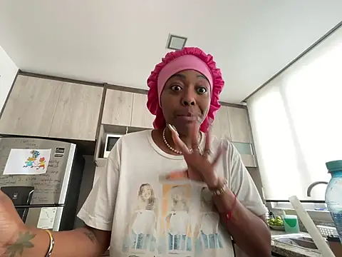 ChocolateCakeQueen online show from 8, 2, 2026