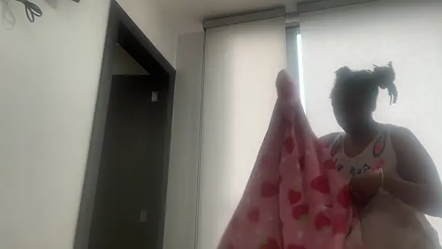 ChocolateCakeQueen online show from 13, 1, 2026