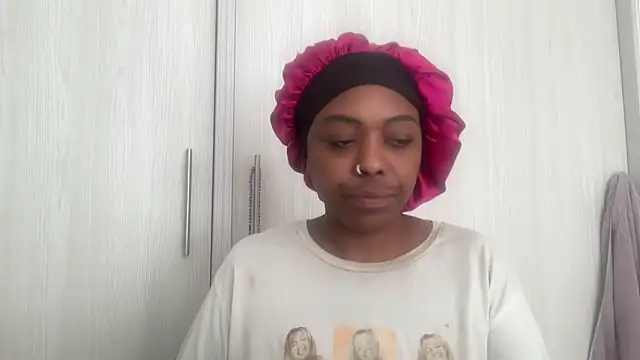 ChocolateCakeQueen online show from 20, 12, 2025