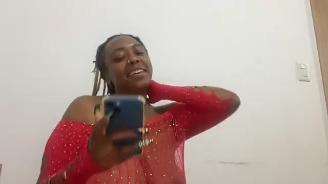 Snapshot of ChocolateCakeQueen chatting on 15, 11, 2025 ChocolateCakeQueen online show from 15, 11, 2025