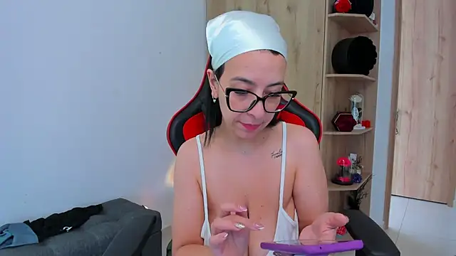  amanda seyfried19 online show from 9, 2, 2026