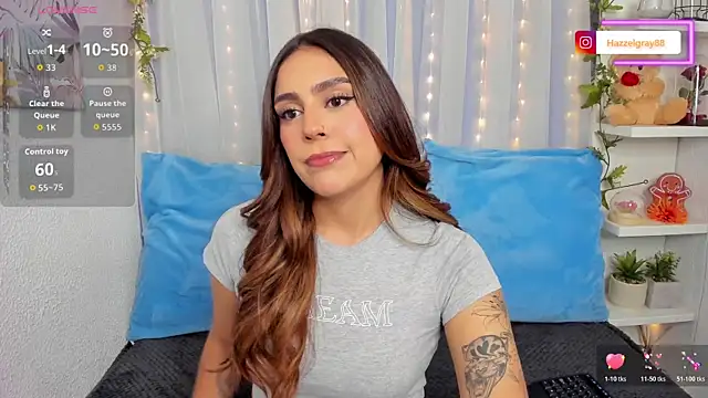 HazzelGray online show from 2, 12, 2025