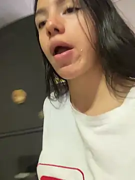 hannahb-e online show from 17, 2, 2025