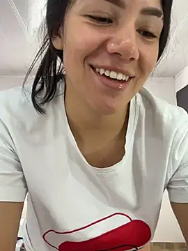 hannahb-e online show from 15, 2, 2025