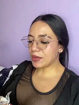 hannahb-e online show from 12, 2, 2025