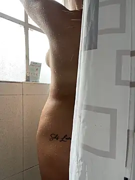 hannahb-e online show from 14, 10, 2025