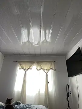 hannahb-e online show from 6, 11, 2025