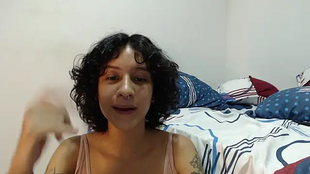 AlinaWoolf  online show from 7, 10, 2025
