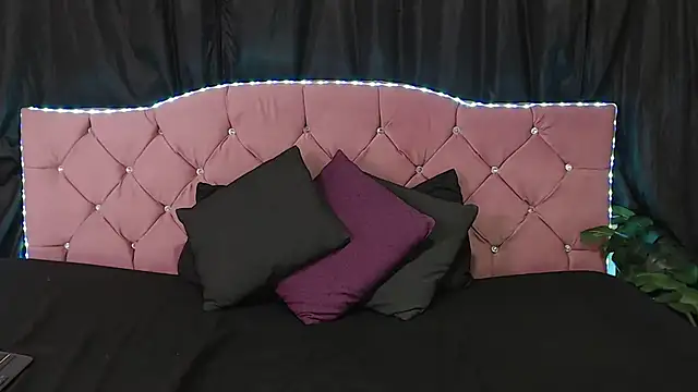 Cataleya divine online show from 13, 2, 2026