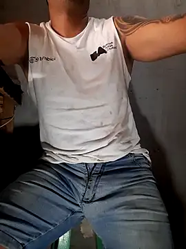 hecwil8 online show from 22, 12, 2025