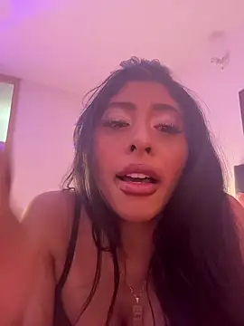 Snapshot of canela_10 chatting on 21, 10, 2025 canela 10 online show from 21, 10, 2025