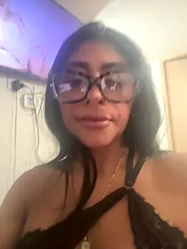 Snapshot of canela_10 chatting on 28, 9, 2025 canela 10 online show from 28, 9, 2025