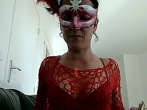 Masquegirlmysterious online show from 13, 10, 2025