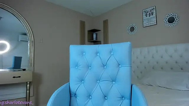 Snapshot of sharlot_evans_ chatting on 18, 6, 2026 sharlot evans online show from 18, 6, 2026