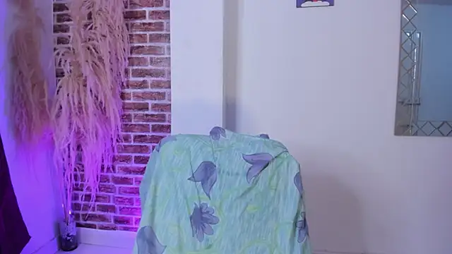 sharlot evans  online show from 3, 3, 2026