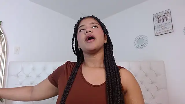 sharlot evans  online show from 6, 1, 2026