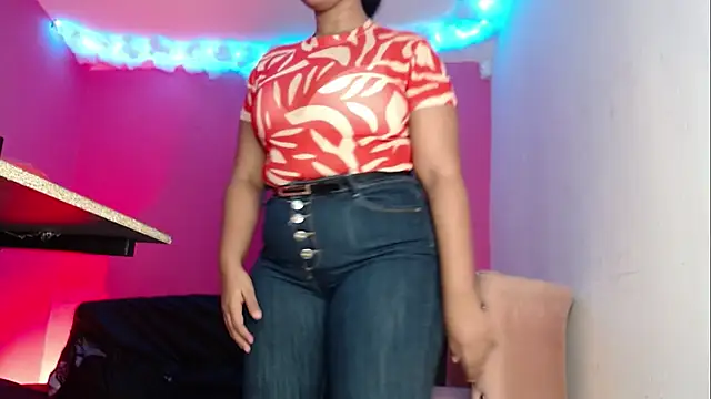 Snapshot of sharlot_evans_ chatting on 22, 10, 2025 sharlot evans online show from 22, 10, 2025