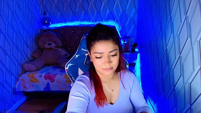 NicolleTaylor online show from 1, 12, 2025