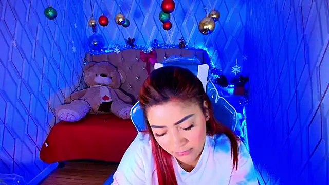 NicolleTaylor online show from 19, 12, 2025