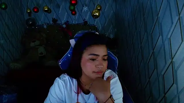 NicolleTaylor online show from 16, 12, 2025