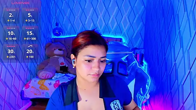 NicolleTaylor online show from 5, 11, 2025