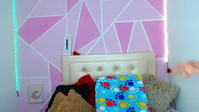 Snapshot of AngeDrty chatting on 12, 10, 2025 AngeDrty online show from 12, 10, 2025