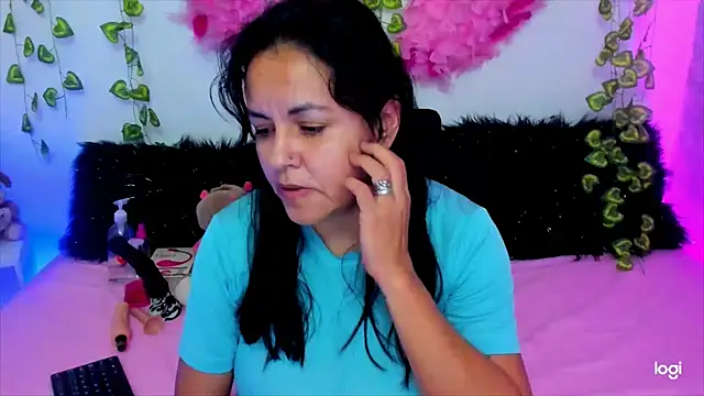 MegamKim online show from 17, 10, 2025